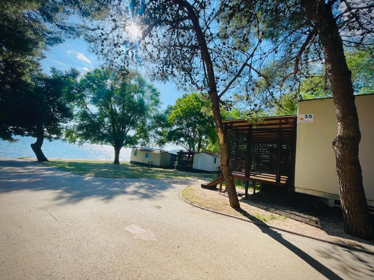 Hotel Croatia Camp Premium à Vodice Extérieur photo