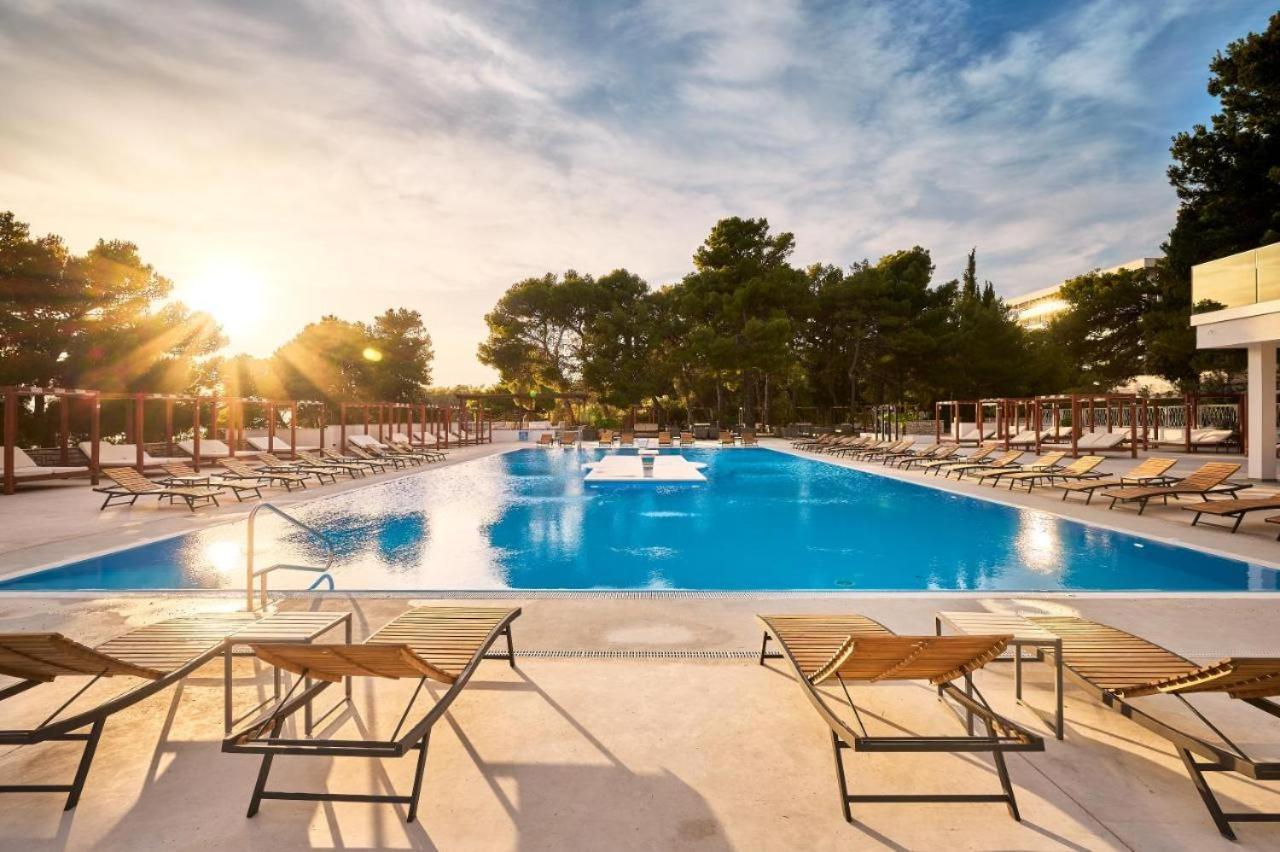 Hotel Croatia Camp Premium à Vodice Extérieur photo