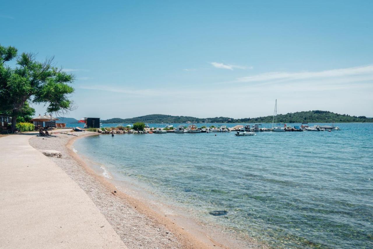 Hotel Croatia Camp Premium à Vodice Extérieur photo