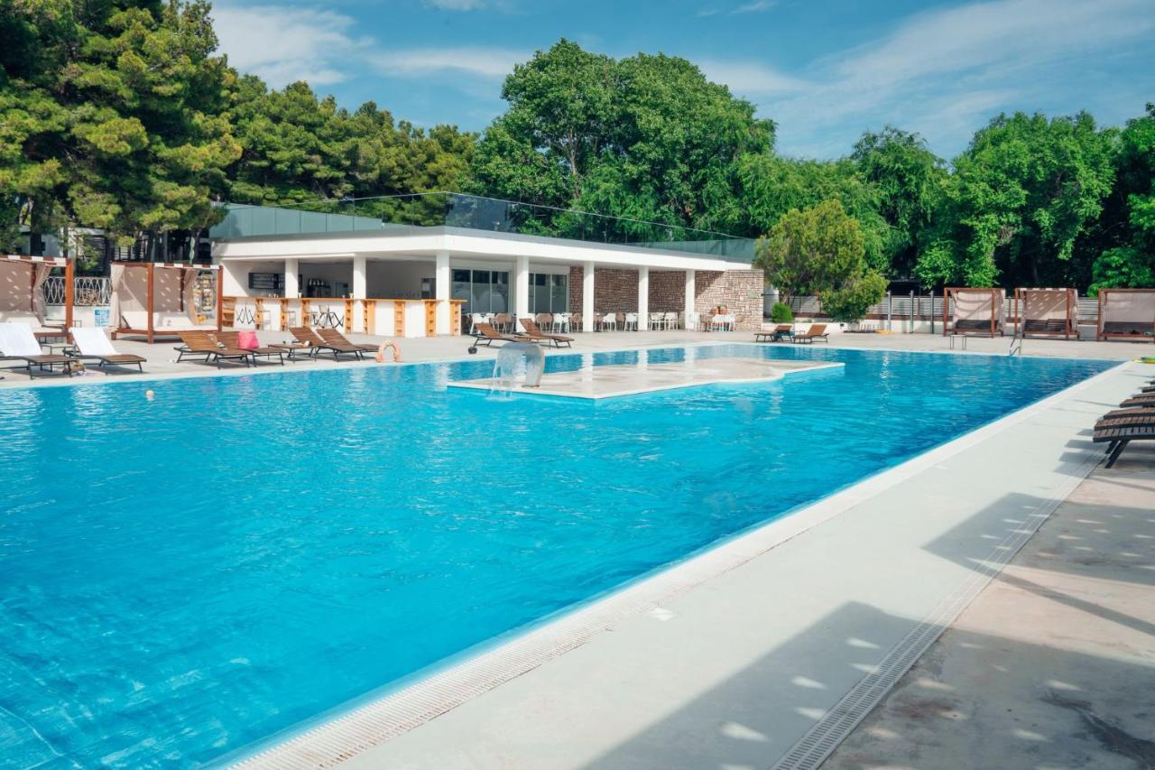 Hotel Croatia Camp Premium à Vodice Extérieur photo