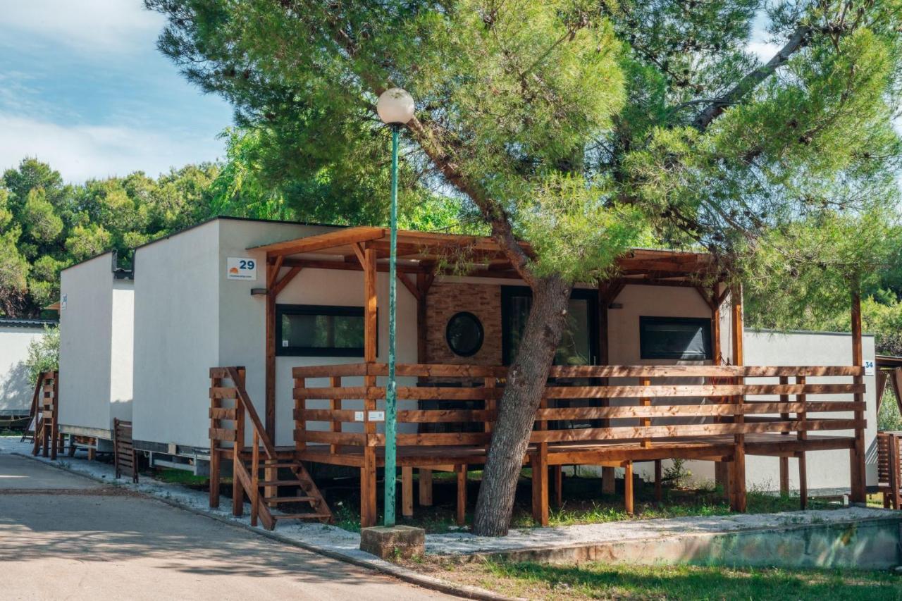Hotel Croatia Camp Premium à Vodice Extérieur photo