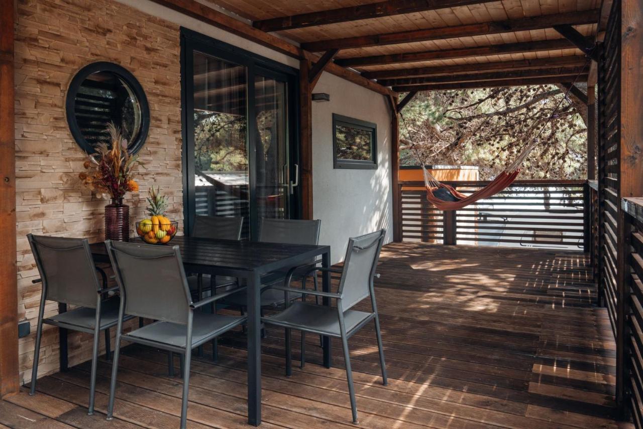 Hotel Croatia Camp Premium à Vodice Extérieur photo