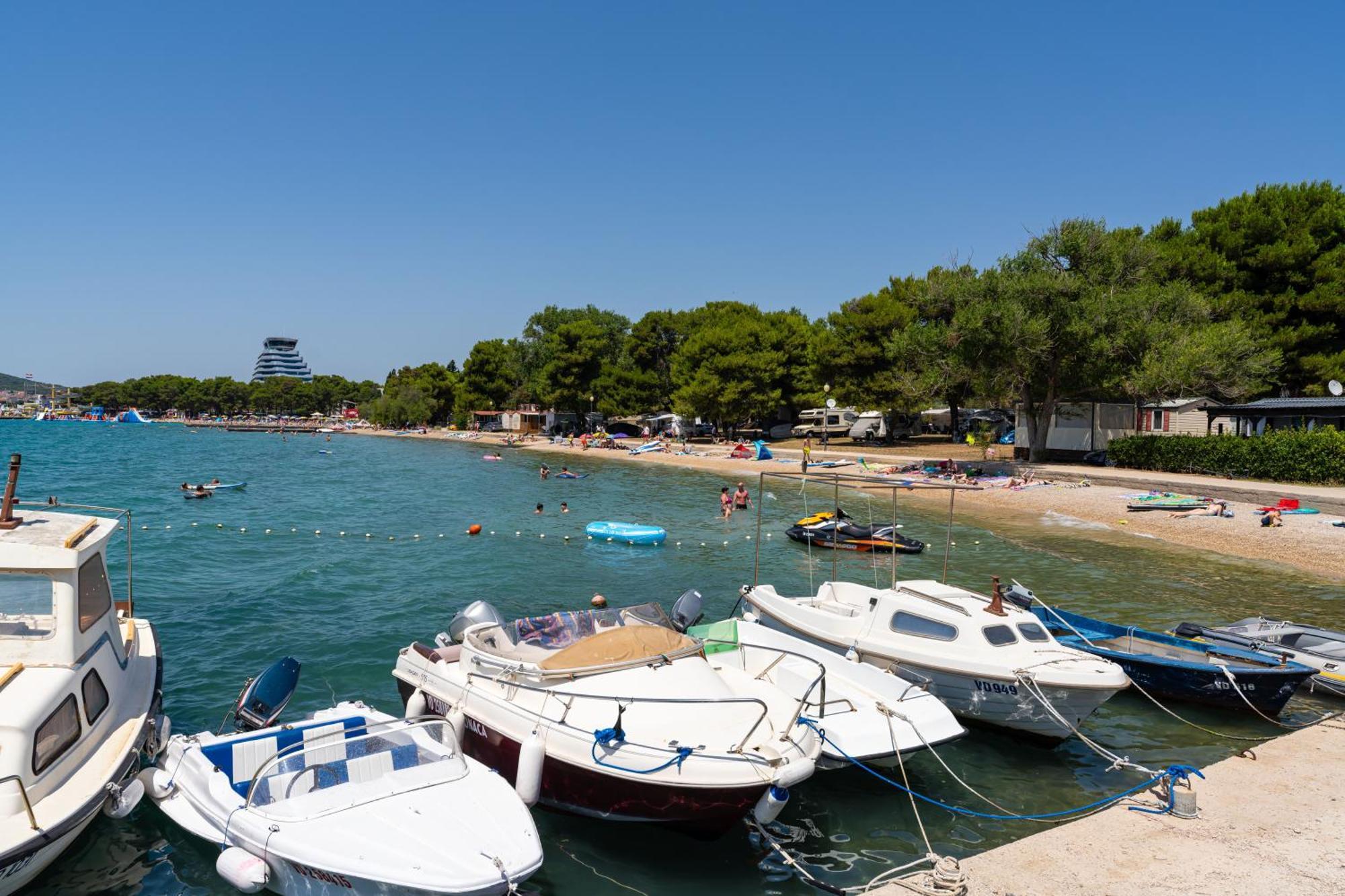 Hotel Croatia Camp Premium à Vodice Extérieur photo