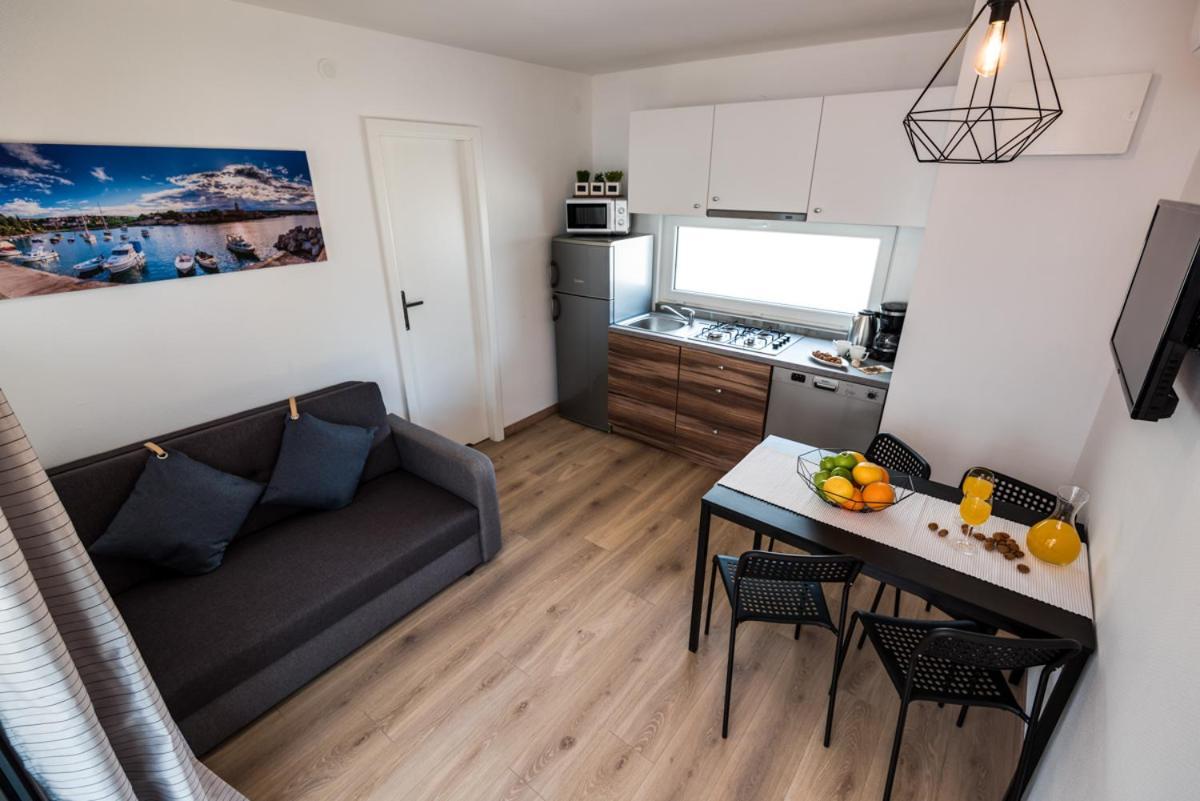 Hotel Croatia Camp Premium à Vodice Extérieur photo