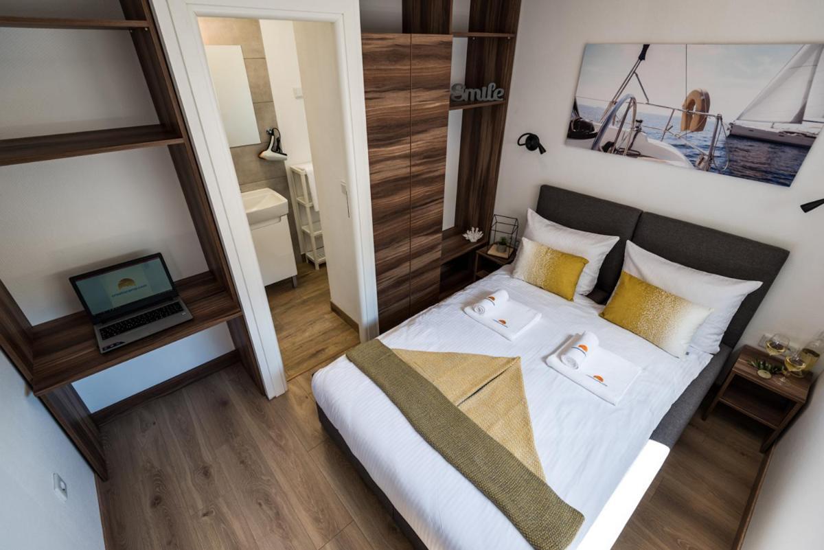 Hotel Croatia Camp Premium à Vodice Extérieur photo